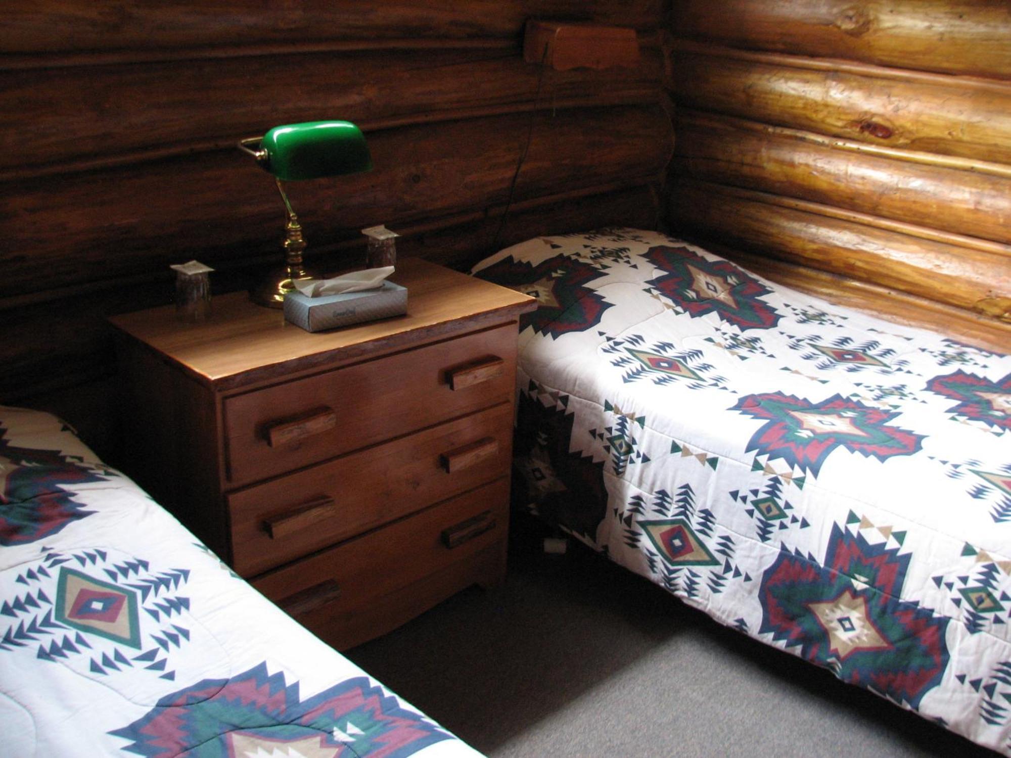 Kan-A-Mouche Pourvoirie Auberge Et Chalets Saint-Michel des Saints Room photo
